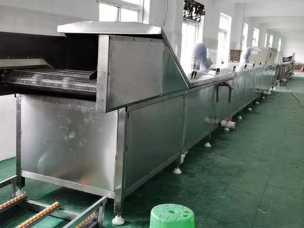 巴氏殺菌機(jī)安裝現(xiàn)場