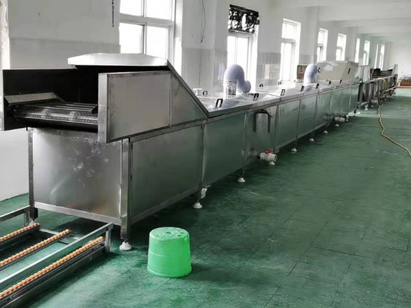 巴氏殺菌機(jī)安裝現(xiàn)場